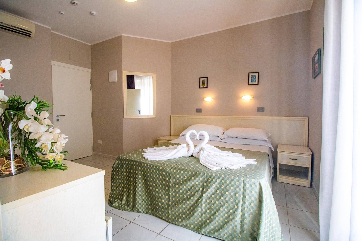Di Matteo Hotel Roseto Degli Abruzzi Exteriör bild