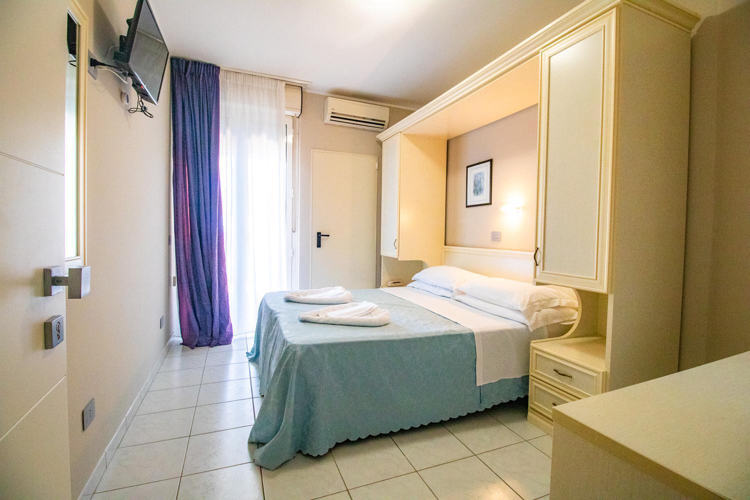 Di Matteo Hotel Roseto Degli Abruzzi Exteriör bild