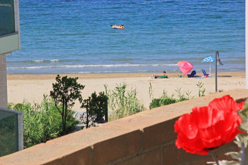 Di Matteo Hotel Roseto Degli Abruzzi Exteriör bild